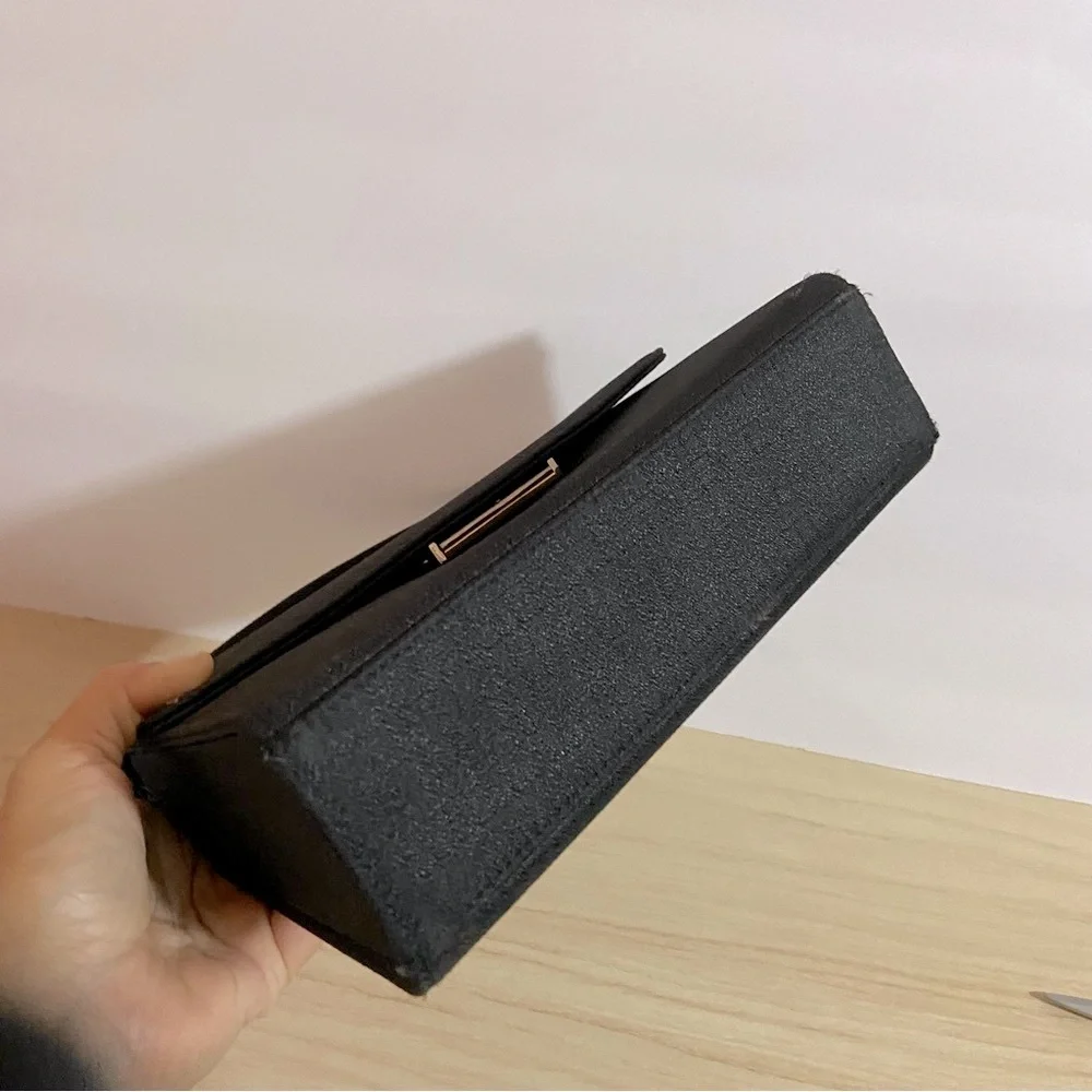 Vintage Saint Claire Handbag Bag Purse Clutch Elegant Classic Minimalist Black